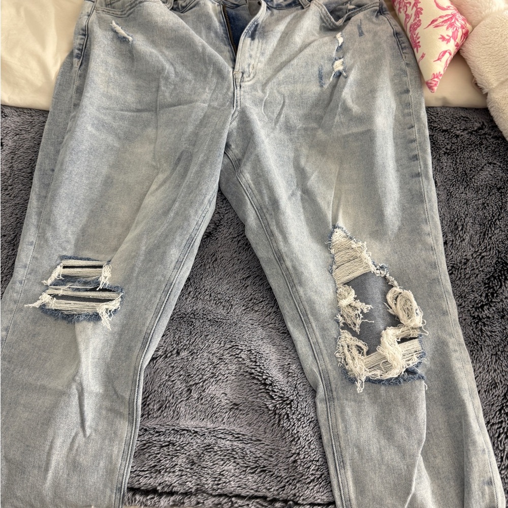 VERVET BY FLYING MONKEY Ripped Light Blue Boyfriend Jeans